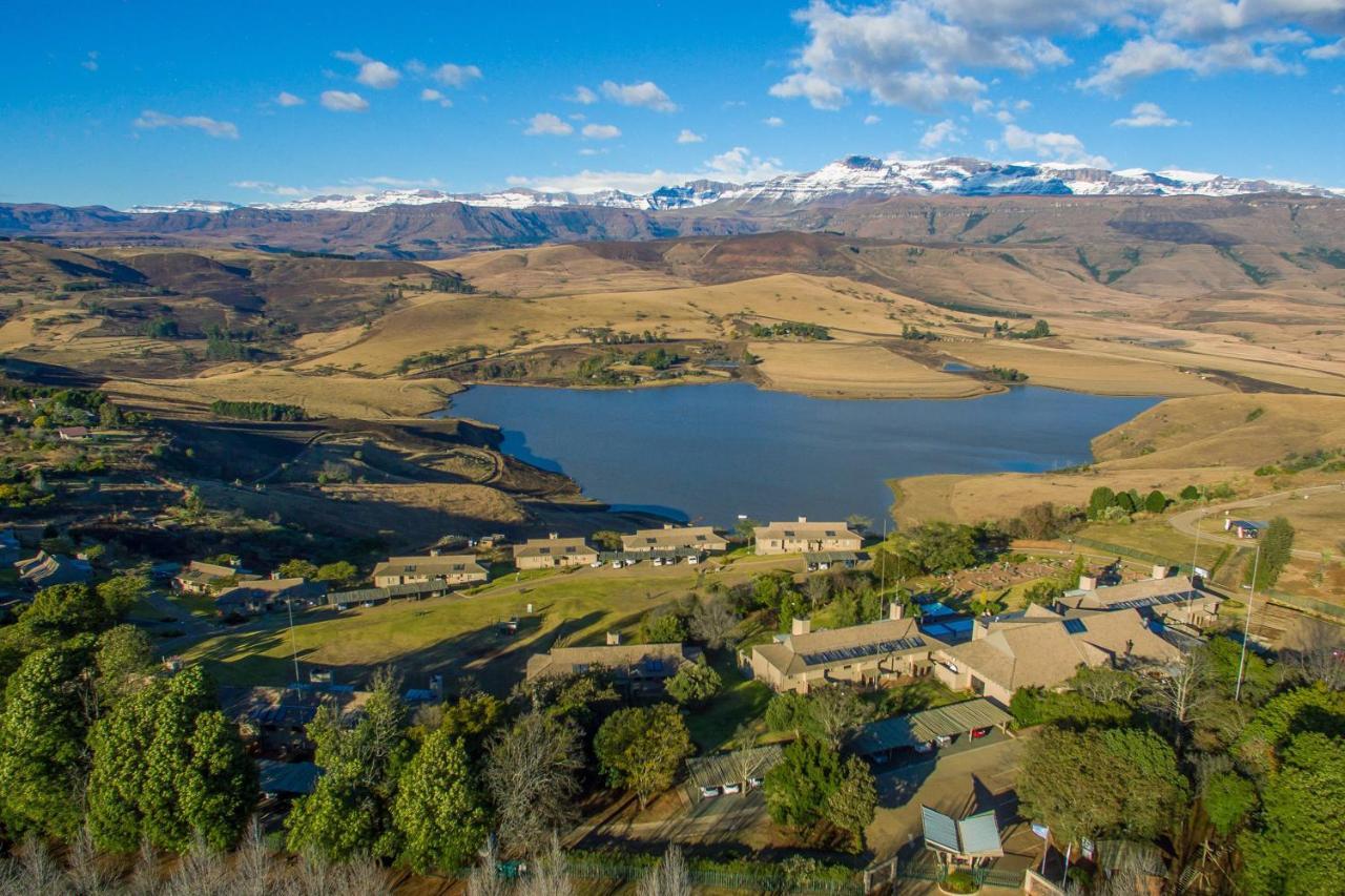 Cayley Mountain Resort Champagne Valley Exterior foto